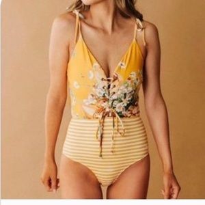 Albion Fit the Rachel One Piece swimsuit Large